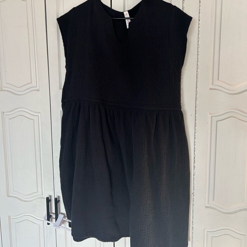 Latched Mama Black Sleeveless Dress